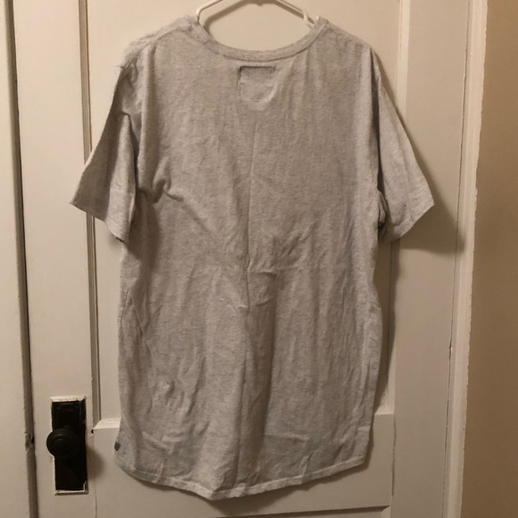 ❌SOLD❌ Men’s Gray Pocket Tee / T-Shirt - Picture 2 of 3